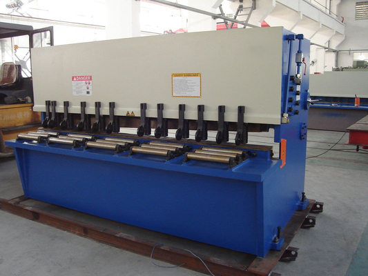 เครื่องตัดกิโยตินแผ่นโลหะไฮดรอลิกอุตสาหกรรม 3200mm