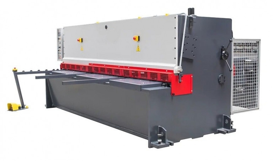 เครื่องตัดแผ่นโลหะไฮดรอลิกไฟฟ้า 3200 Mm 6mm