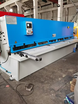 คู่มืออุตสาหกรรมไฮดรอลิกแผ่นโลหะกิโยตินเครื่องตัดโลหะ CNC Flat Plate