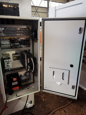 7.5KW CNC เครื่องเบรกกด ไฮดรอลิกเหล็กอ่อน 400 มม น้ําหนัก 7000 กิโลกรัม
