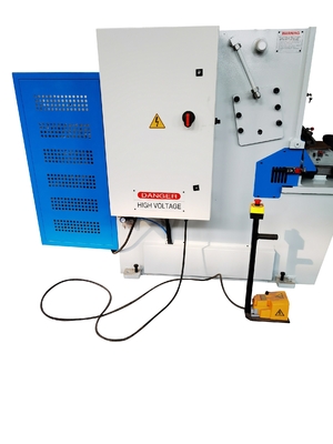 QC12K-8x3200 โลหะไฮดรอลิก Cnc เครื่องตัดกิโยติน 3200mm Mechanical
