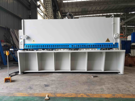 เครื่องตัด NC ขนาด 4 มม. 16 มม. Universal QC12Y-16x4000 QC12Y-16x3200